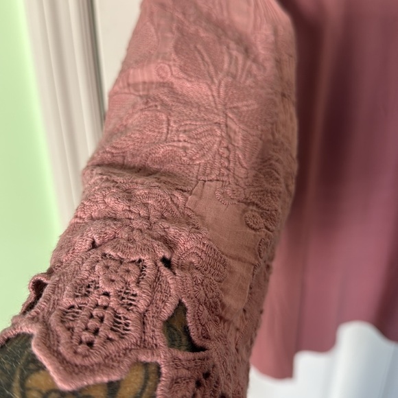 Soft Surroundings Dusty Pink/ Mauve Embroidered Bell Sleeve Soft Top Size M - Picture 3 of 10
